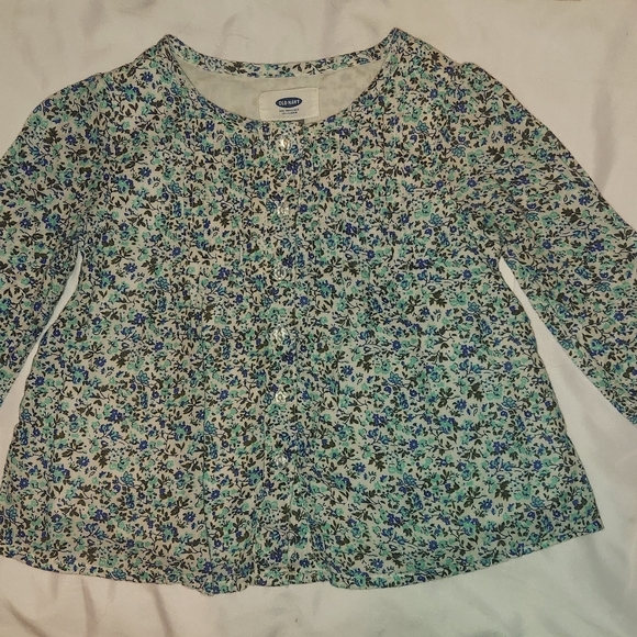 Multiple Outfits 2T - Picture 16 of 16